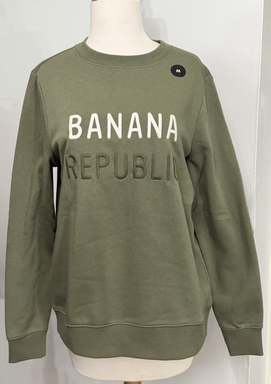 NEW Banana Republic Olive Green Pullover Sweatshirt Sz M Women Embroidered Logo